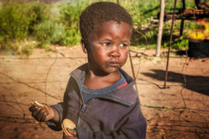 A merenda escolar garante alimentação adequada e ajuda no combate à fome infantil, destaca Bruno Garcia Redondo.