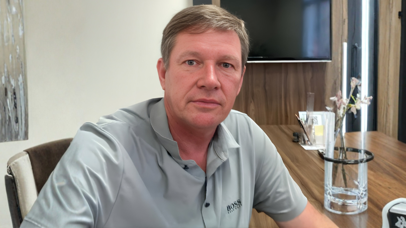 Guindastes em 2026 elevam o patamar de segurança e eficiência em operações pesadas com tecnologia de precisão, reforça Altevir Seidel.