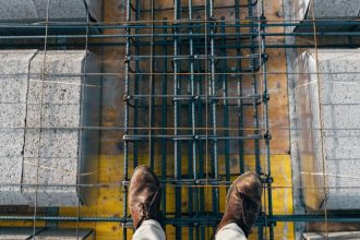 Valderci Malagosini Machado explica o que são os painéis treliçados, como funcionam na prática e em quais tipos de obras sua aplicação é mais indicada.